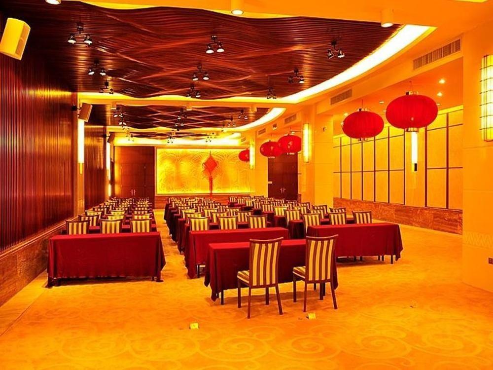 Marina Spa Hotel Sanya Exterior foto