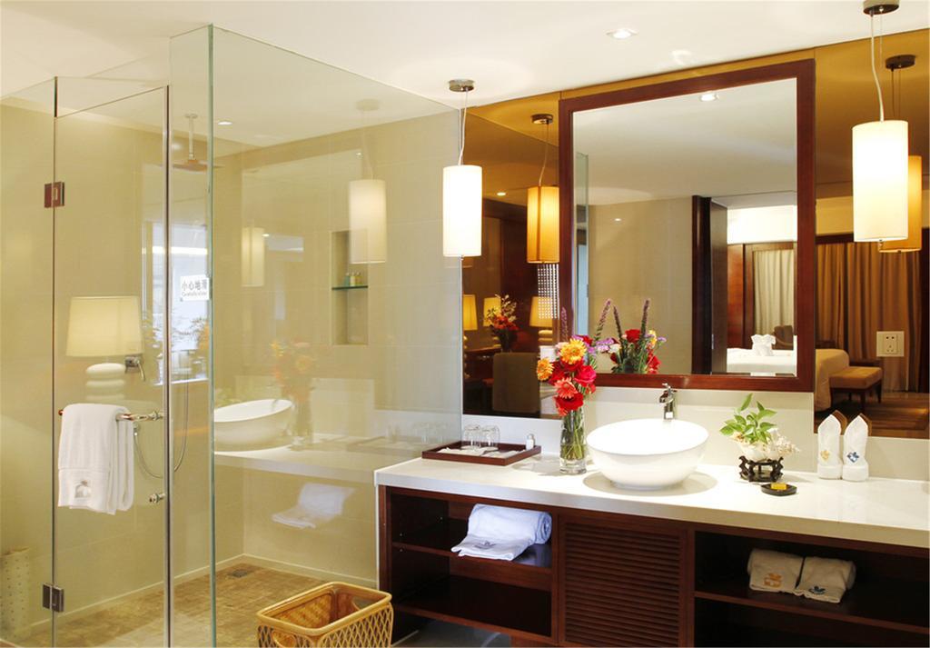 Marina Spa Hotel Sanya Exterior foto
